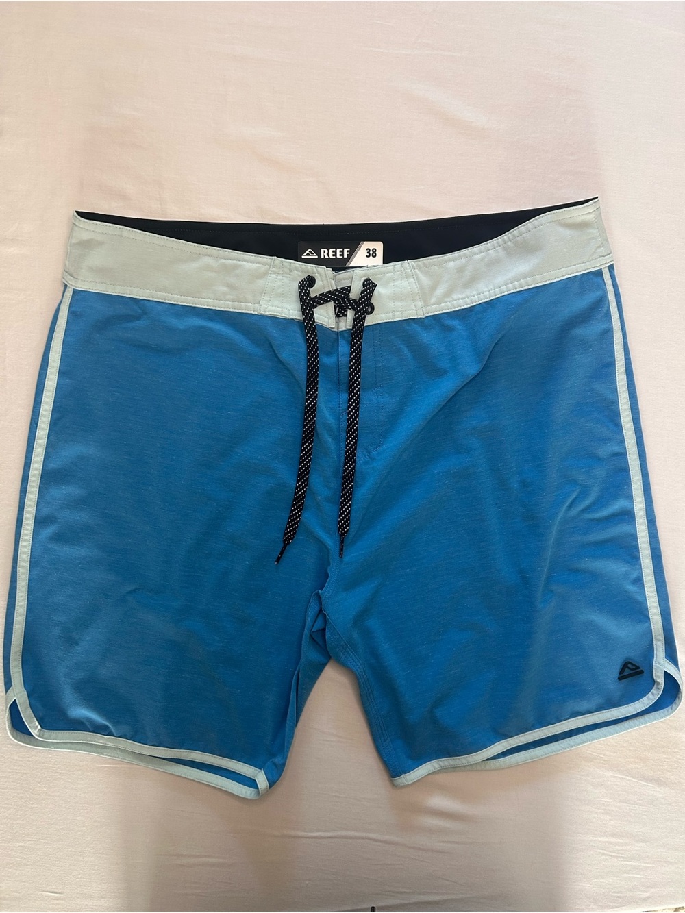 REEF Men’s Board Shorts Size 38 Blue Stretch Surf Swim Trunks